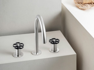 Латунный смеситель для раковины с 3 отверстиями