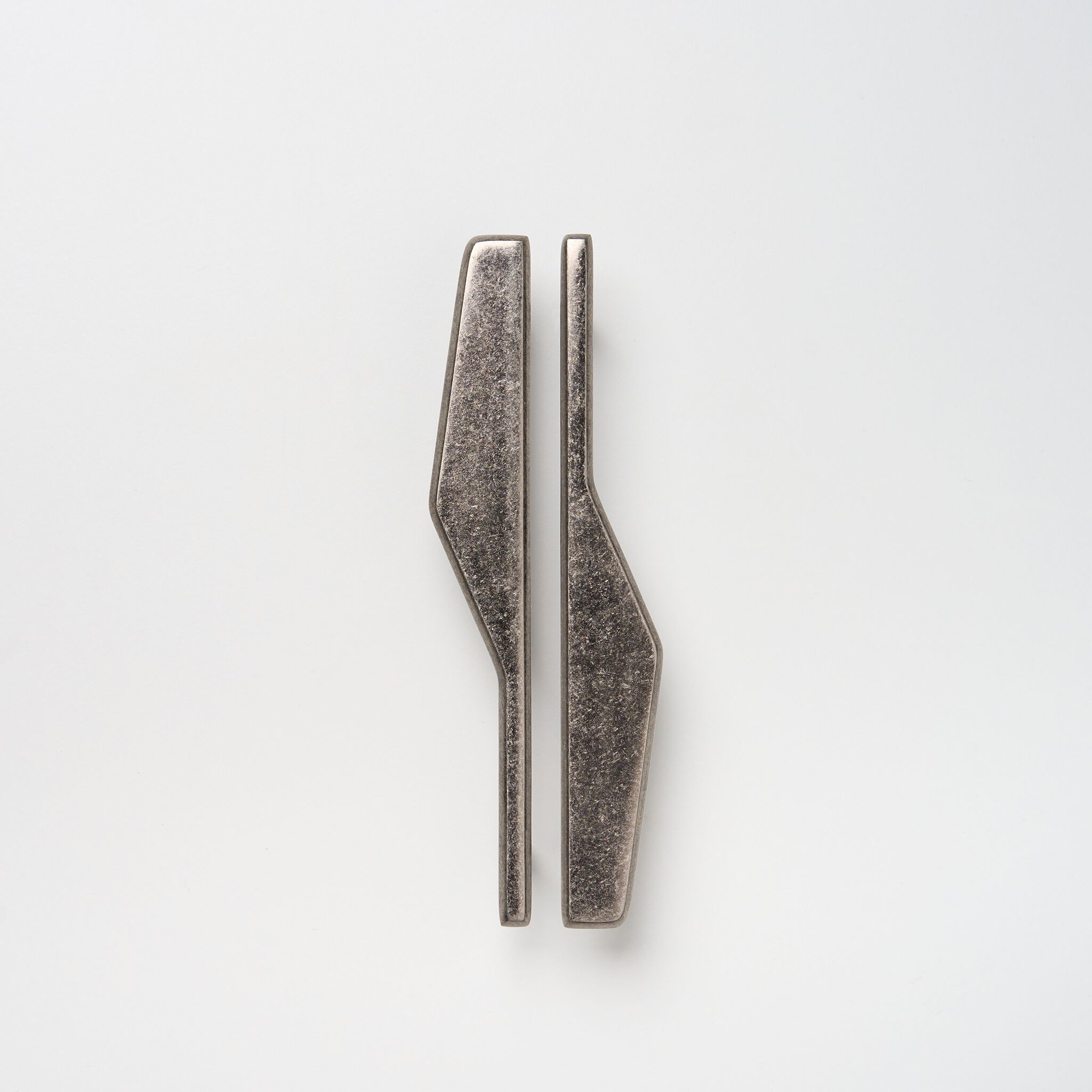 Латунная мебельная ручка Lo & Co Interiors Line Series ARCH-00089012 - Вид №8