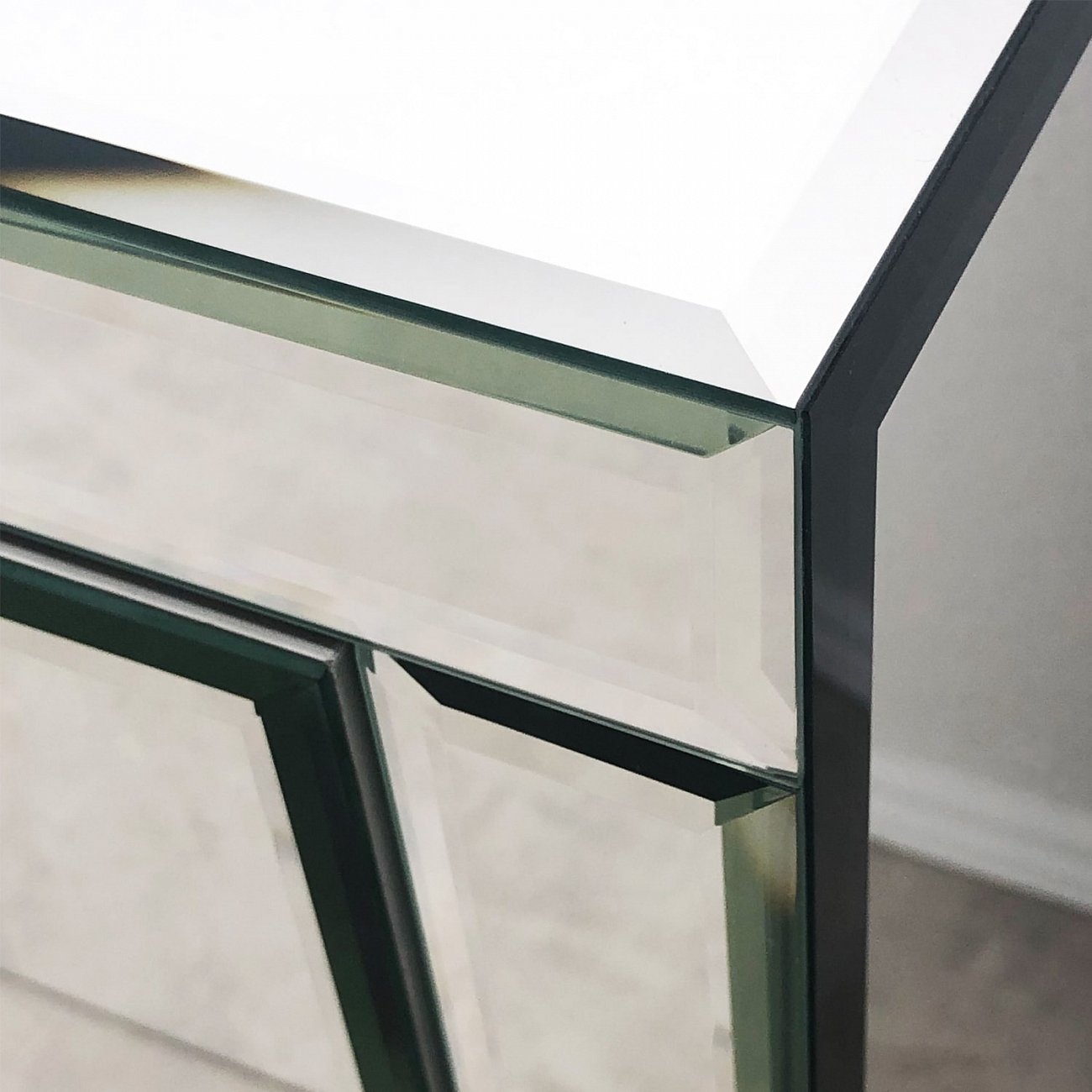 Комод зеркальный с 3 ящиками "Дэйли" GRAUM  304013 Зеркальный  - Вид №4