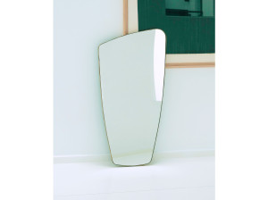 Зеркало с латунной рамкой