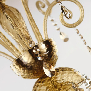 Люстра с кристаллами