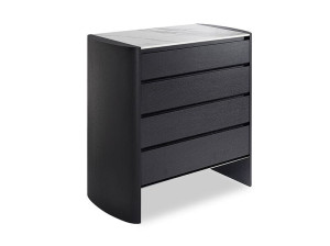 Деревянный комод