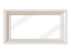 Прямоугольное настенное зеркало с рамкой