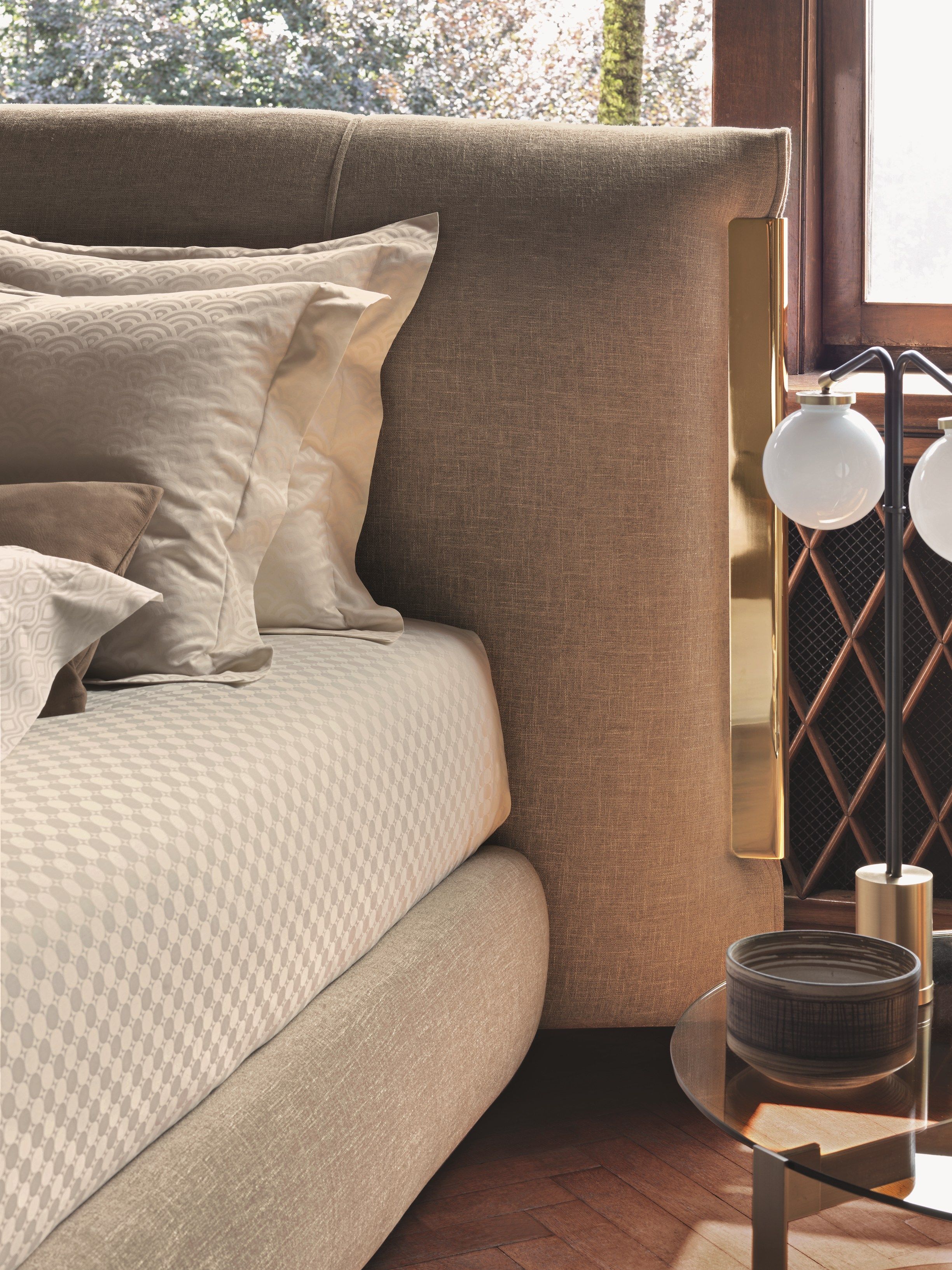 Двуспальная мягкая кровать Flou Amal ARCH-00078911 - Вид №4