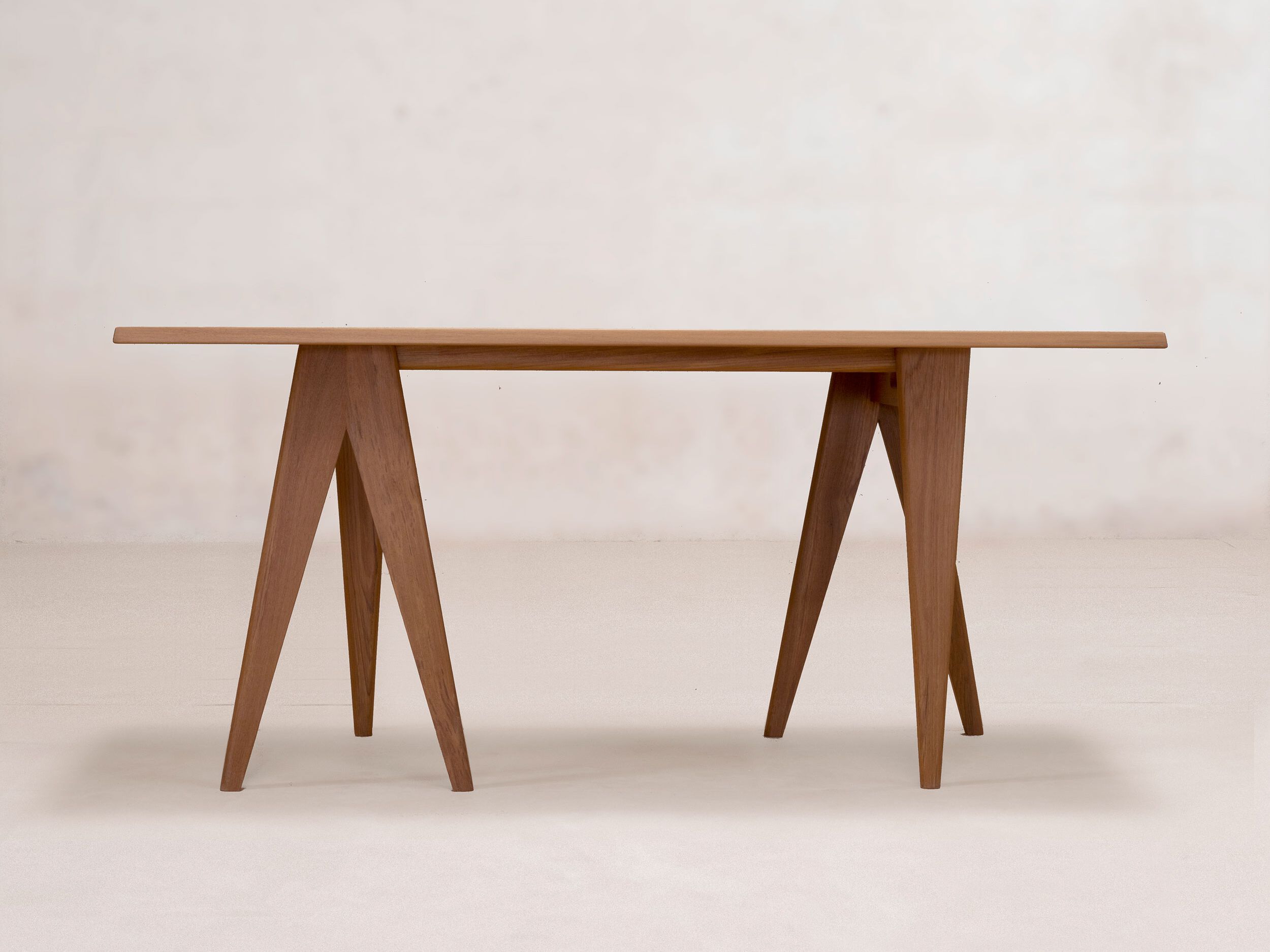 Прямоугольный обеденный стол из тикового дерева Phantom Hands X + L ARCH-00117320