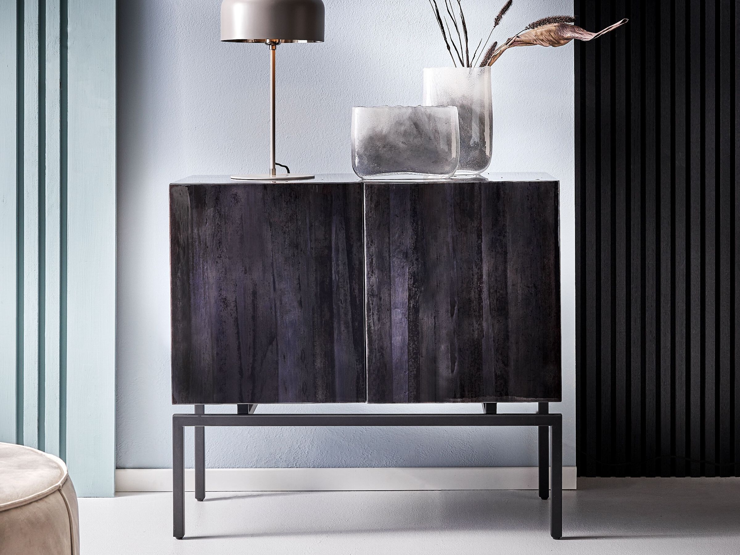 Деревянный шкаф с распашными дверцами LAMBERT BARNEY ARCH-00042295