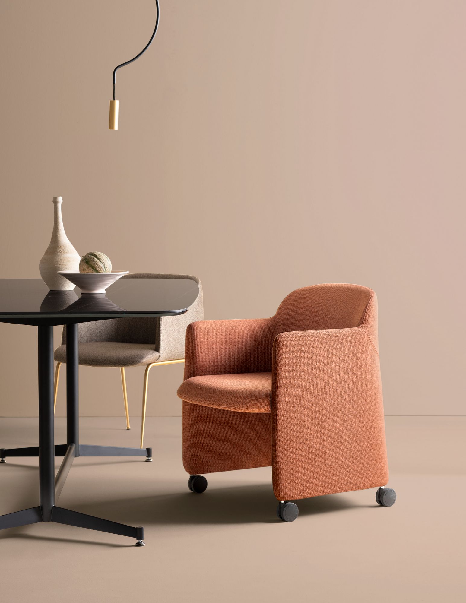 Тканевое кресло с колесами с подлокотниками Quinti Sedute ARCH-00150928 - Вид №2