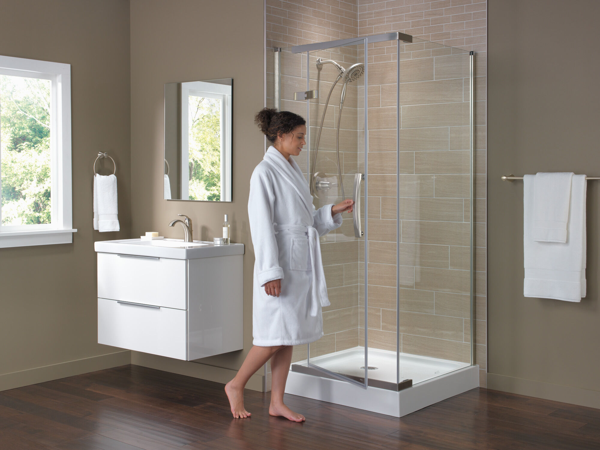 Безрамный душевой уголок 36 x 36 дюймов Delta Faucet B912912-3636-SS - Вид №5