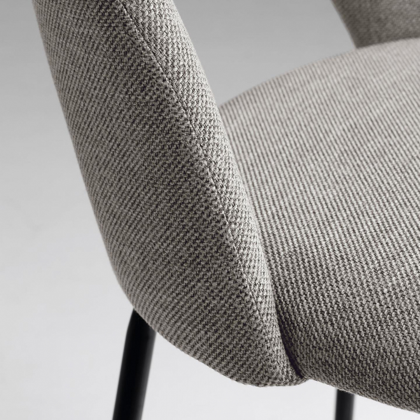 084359 Полубарный стул светло-серый La Forma Mahalia  - Вид №2