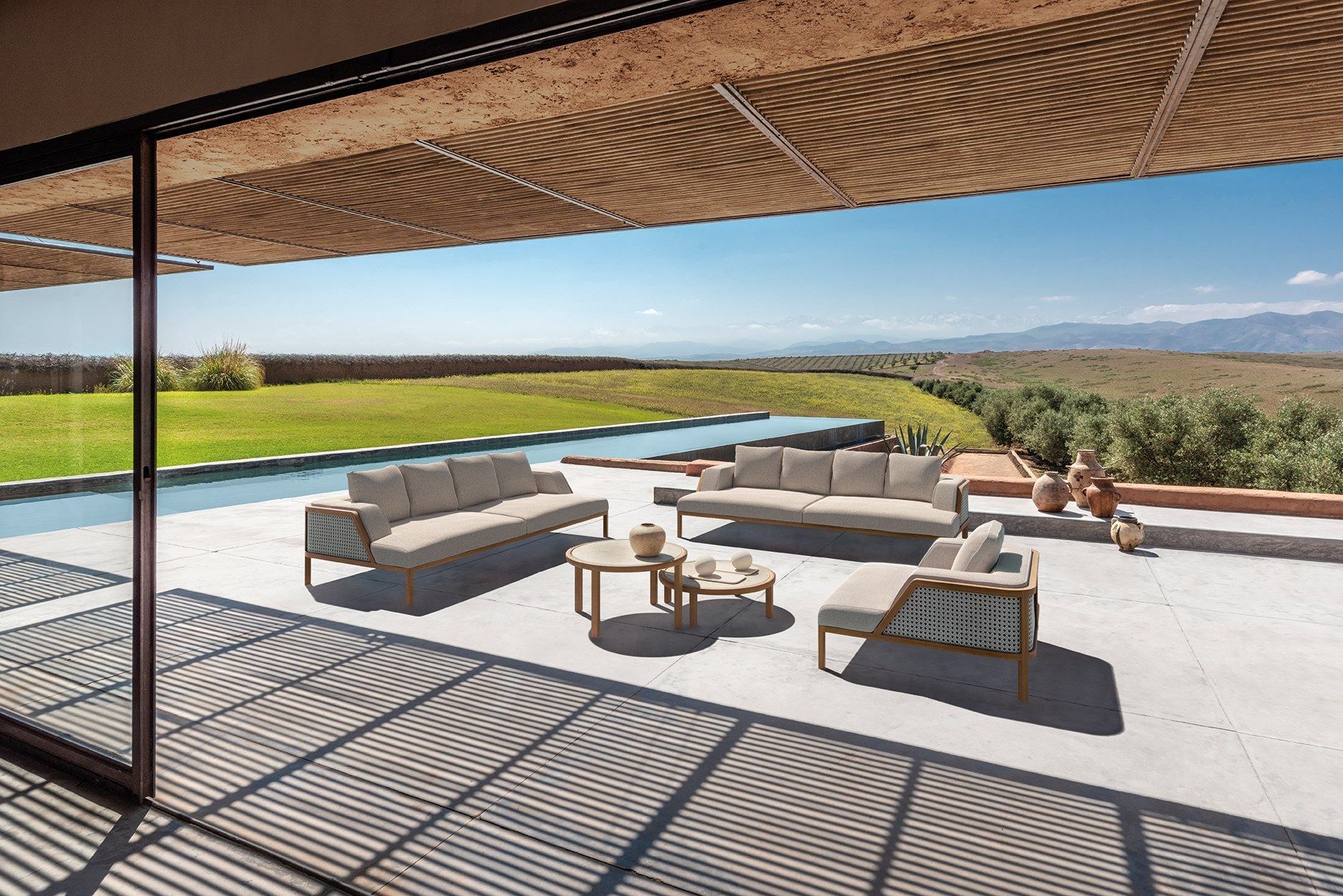 Круглый керамический журнальный столик Ethimo Grand Life ARCH-00127063 - Вид №8