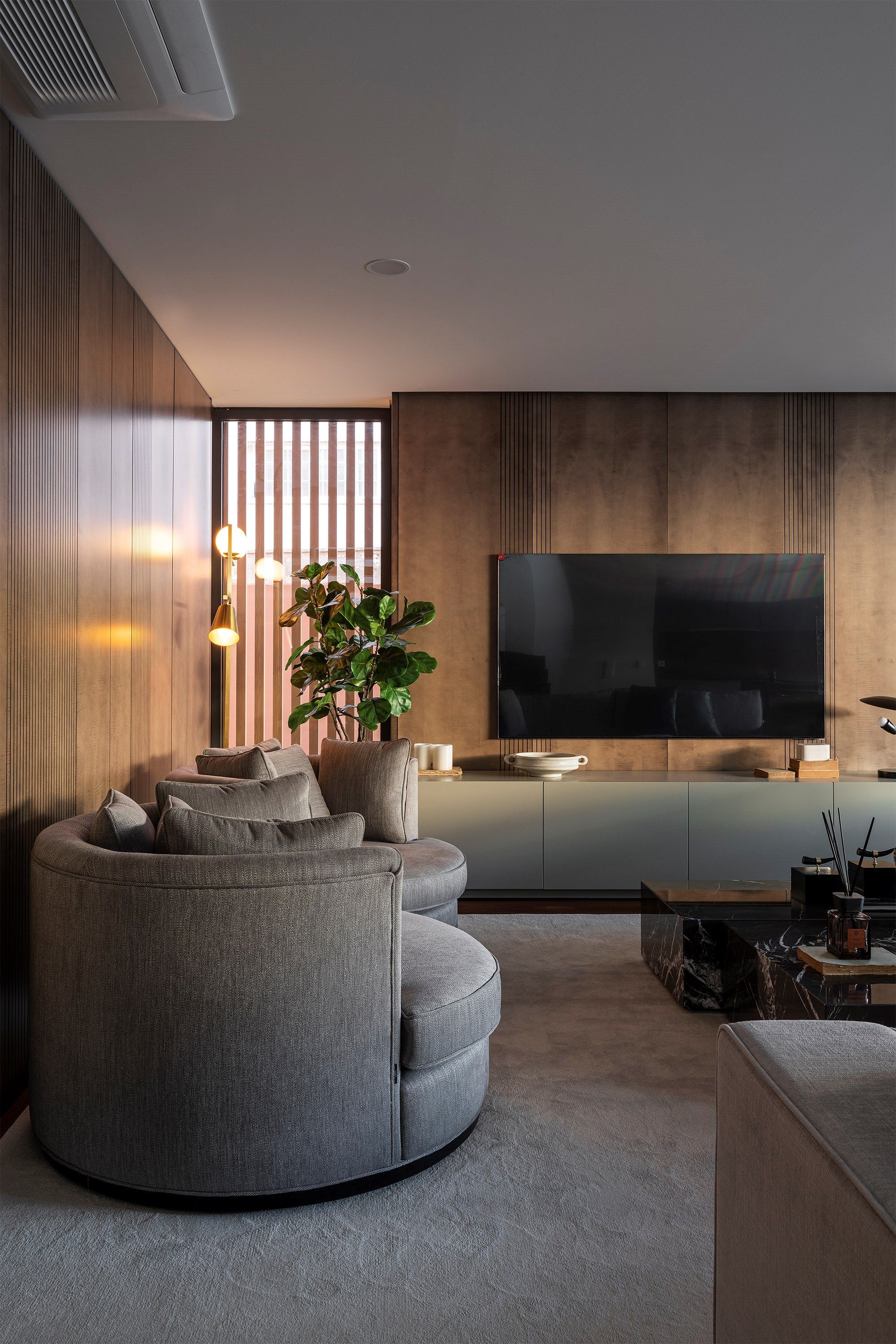 Бархатное кресло с подлокотниками Stylish Club ARCH-00054062 - Вид №11