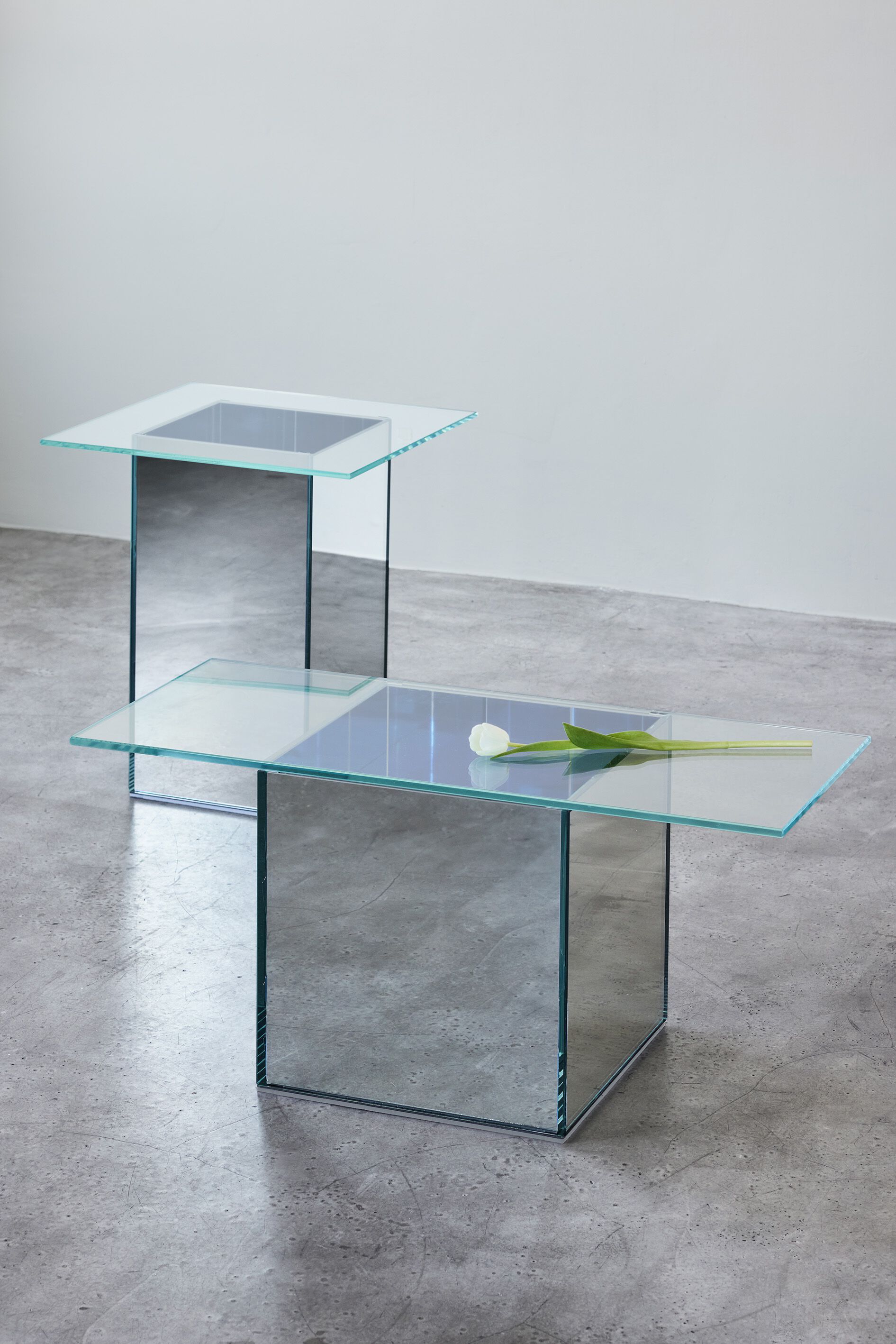 Стеклянный журнальный столик Caroline Chao вид ARCH-00108190 - Вид №5