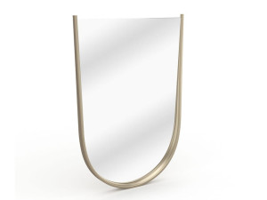 Настенное зеркало в рамке