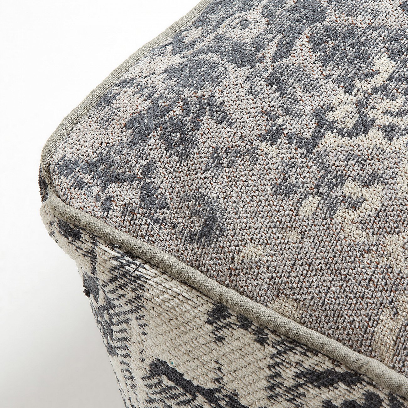 Пуф Lanai серый BARCELONA DESIGN ДИЗАЙНЕРСКИЕ 151608 Серый  - Вид №1