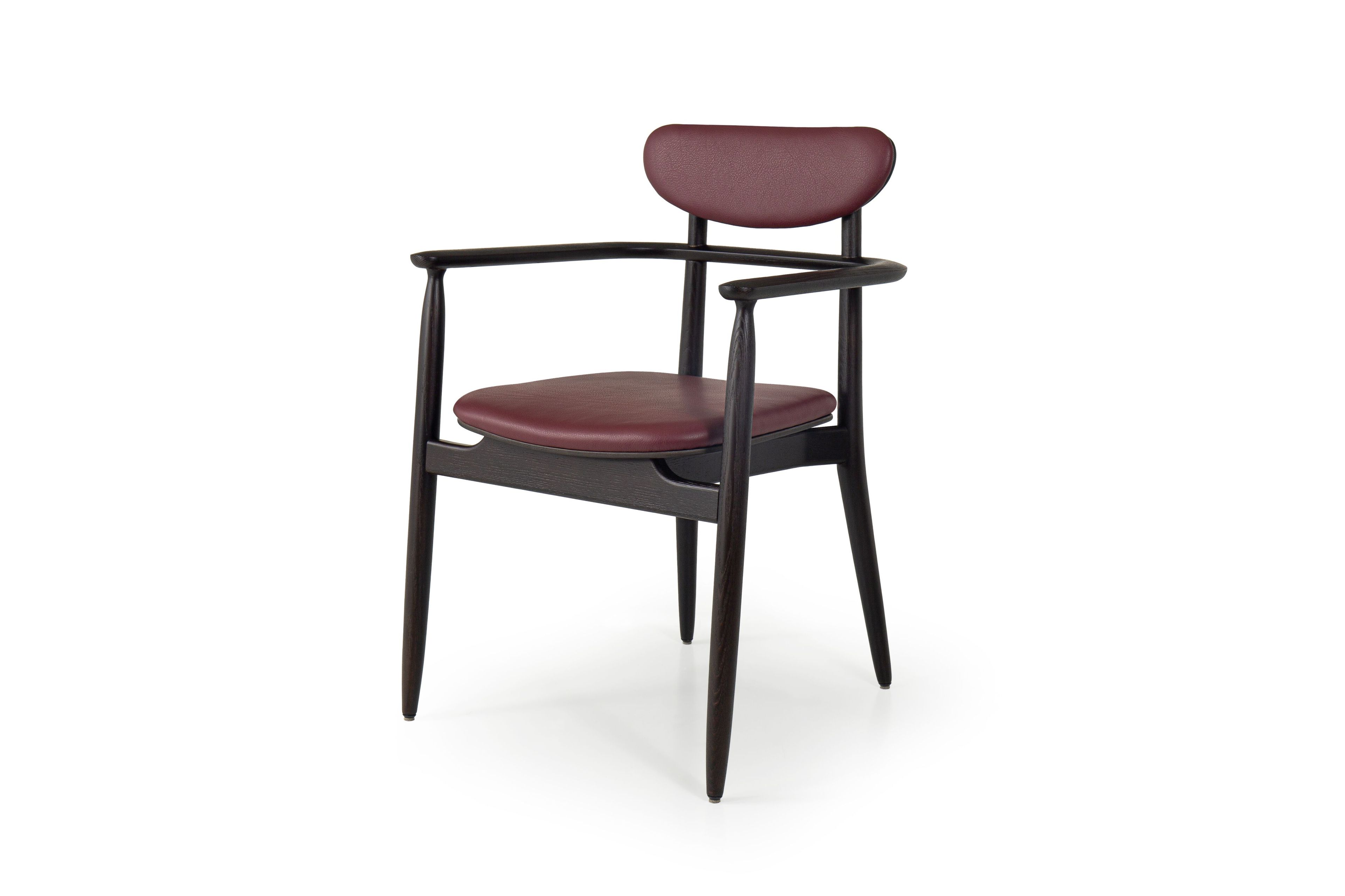 Дубовый стул с подлокотниками с мягким сиденьем Borzalino Королева ARCH-00001687 - Вид №1