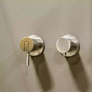 Смеситель для душа AY653RLU Antonio Lupi AYATI с распределителем на три выхода