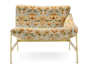 Кресло с одним подлокотником