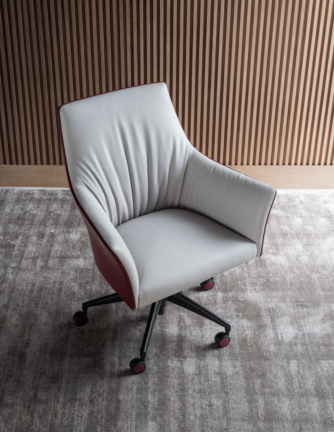 Кожаное вращающееся офисное кресло с колесами i 4 Mariani седло ARCH-00027594 - Вид №9