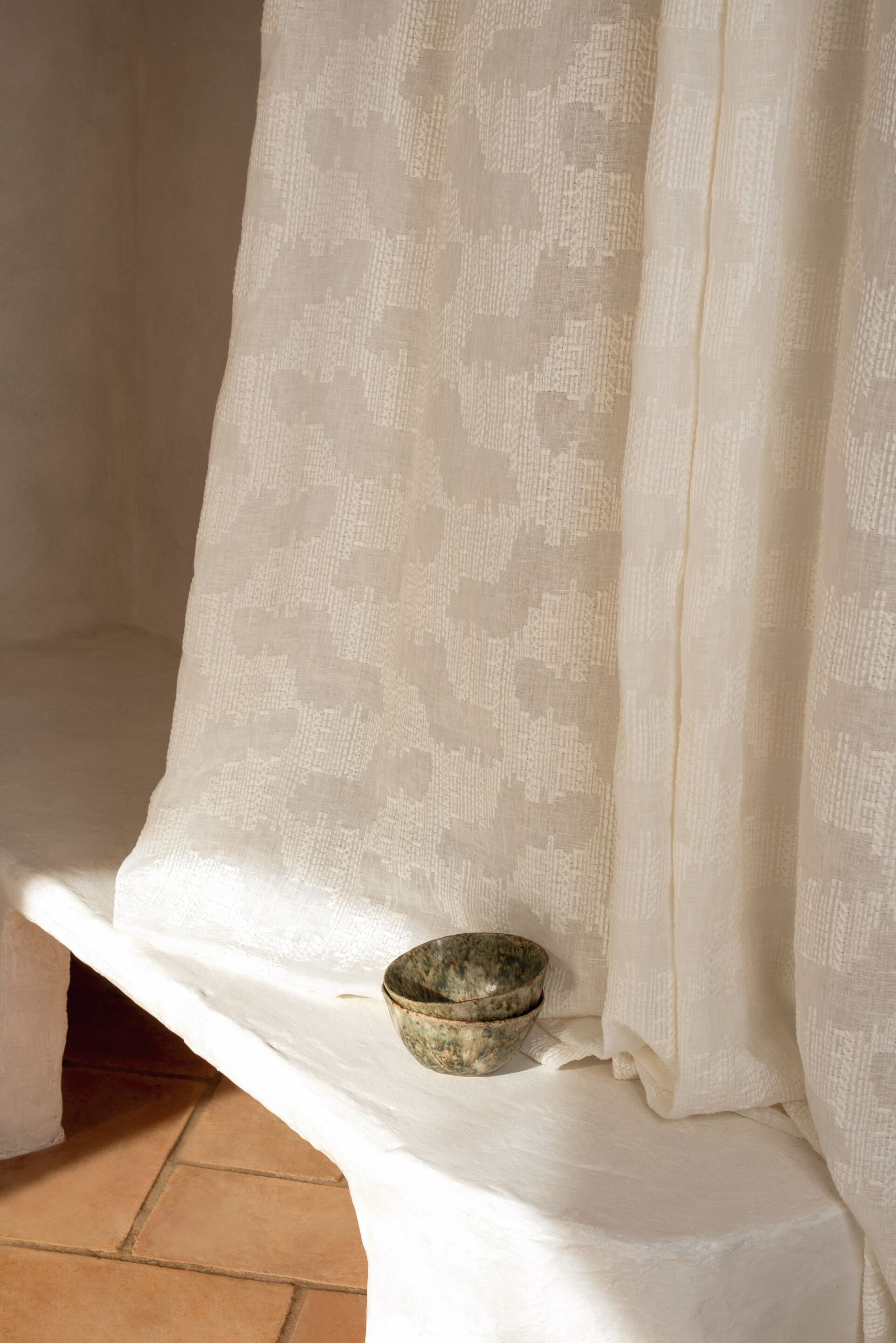 Вышитая ткань для штор Élitis Копенгаген ARCH-00051578 - Вид №1