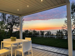 Пергола из алюминия с поворотными пластинами