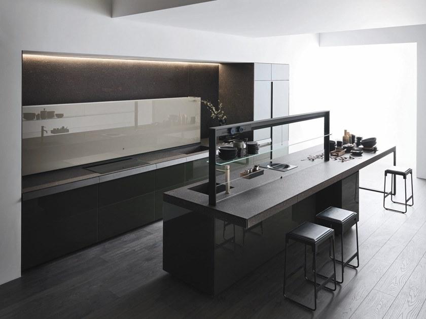 VALCUCINE Стеклянная кухня в современном стиле с островом без ручек Genius loci sun-id-1499790 - Вид №1