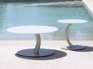 Стальной круглый садовый стол