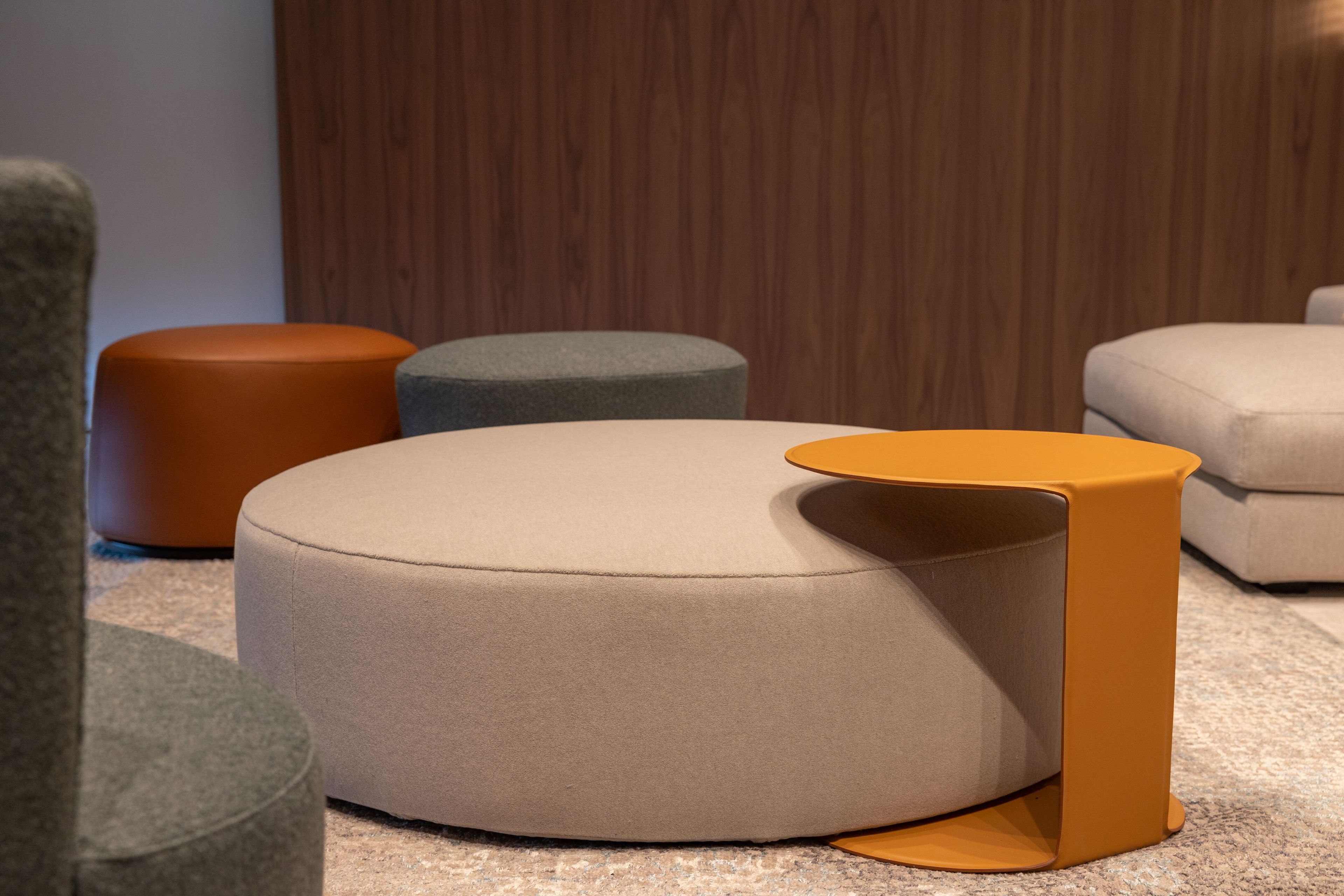 Круглый кожаный журнальный столик Verzelloni BLOG CUOIO ARCH-00134019 - Вид №3