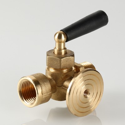 VT.1808.RG.04 Кран для манометра трехходовой с фланцем Valtec 1/2"  - Вид №7