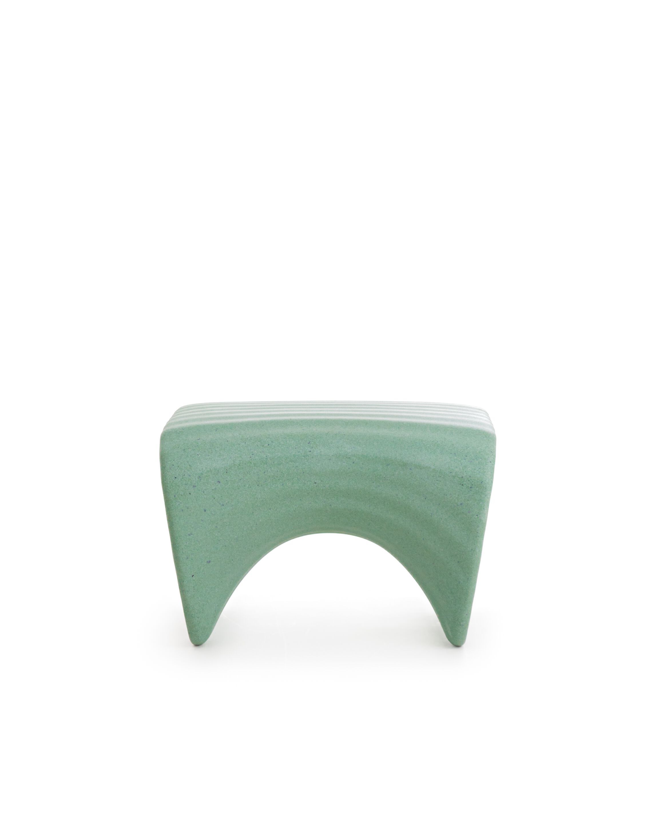 Журнальный столик из полиэтилена Magis In-Side ARCH-00080720 - Вид №3