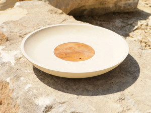 Плоская плита из камня Лечче и оливкового дерева