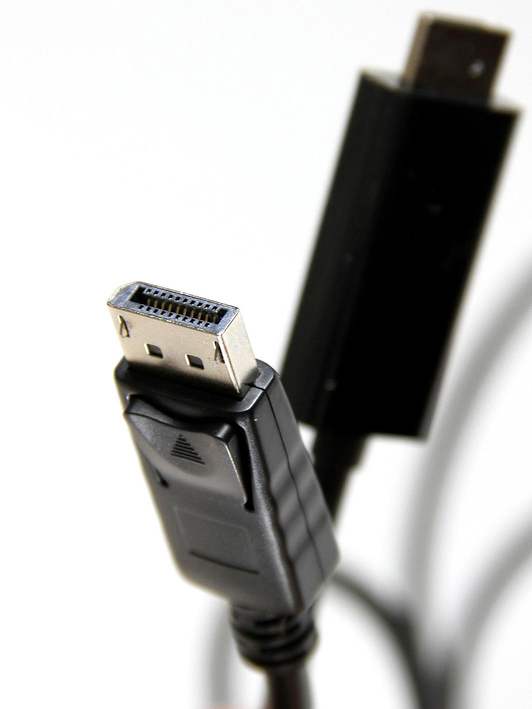 TA494 Кабель-переходник displayport m-> hdmi m 1.8m telecom [) VCOM Santreyd  - Вид №2