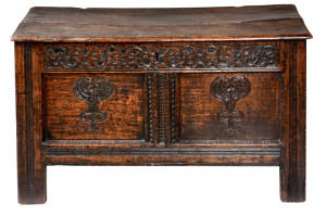 SOR27427 Ранний дубовый резной сундук ijlbrown