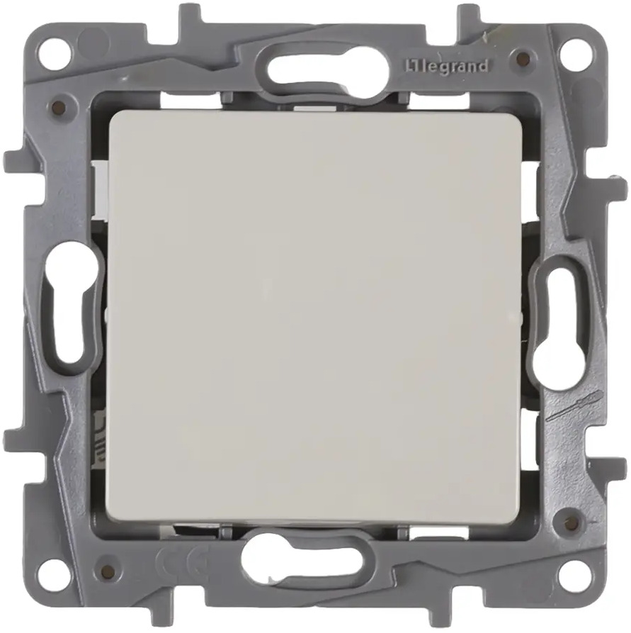 Legrand Etika — одноклавишный выключатель с белой подсветкой в цвете слоновая кость 17356361