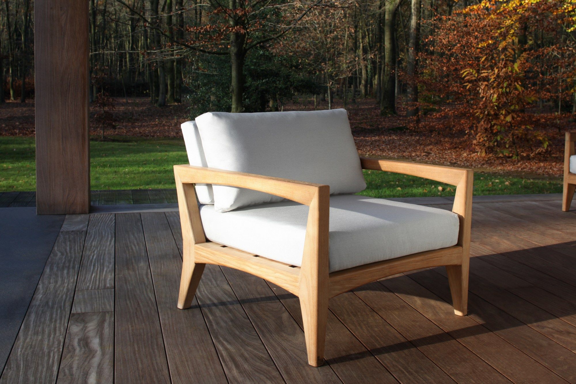 Мягкое тканевое садовое кресло с подлокотниками Royal Botania Zenhit lounge ARCH-00003753