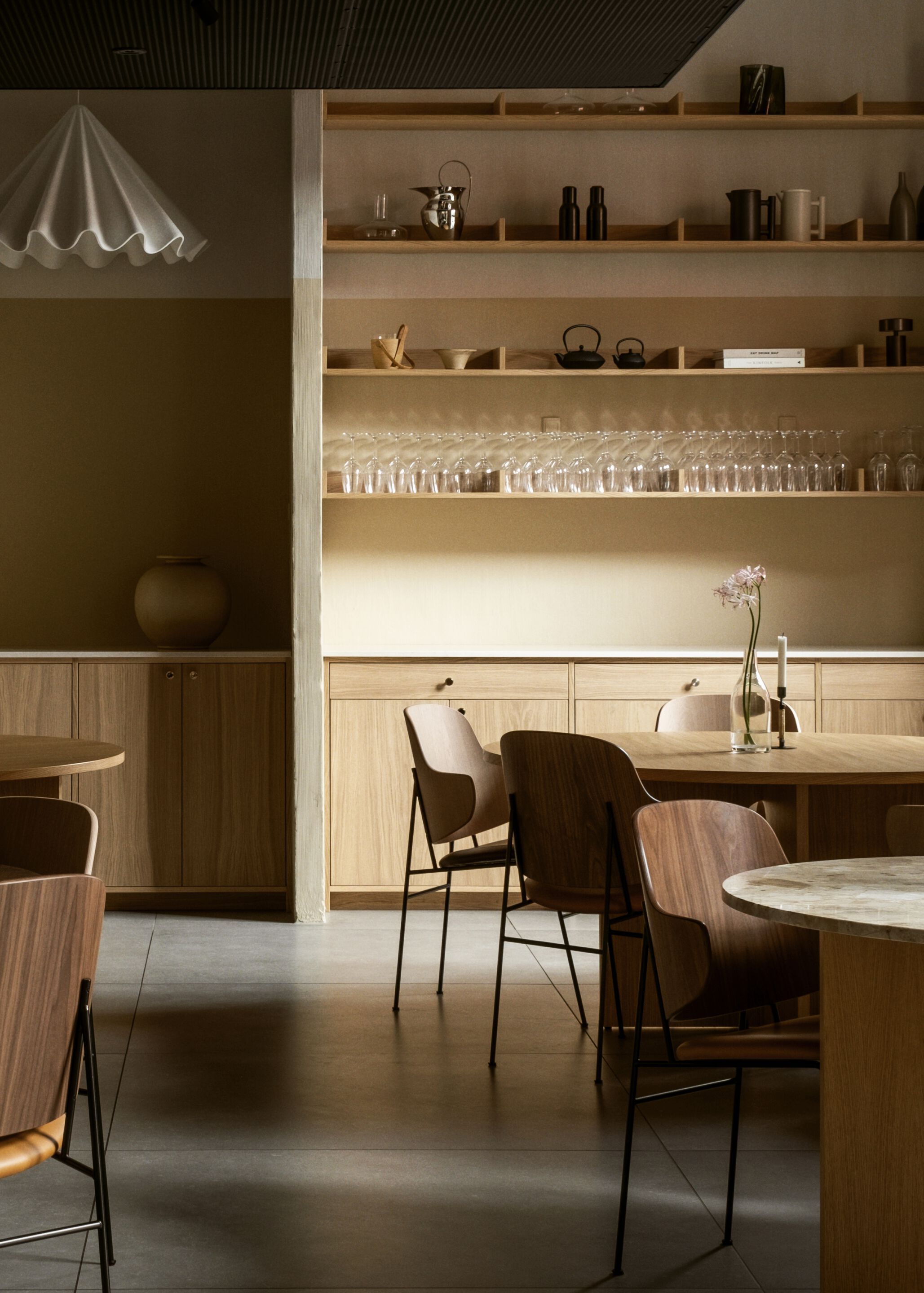 Деревянный стул с мягким сиденьем Audo Copenhagen Пингвин ARCH-00146398 - Вид №9