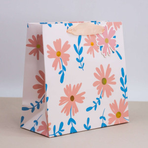 90822417 Пакет подарочный (S) "Wonderful pink flowers and green leaves" 22х22х10 см STLM-0398141 NOBRAND