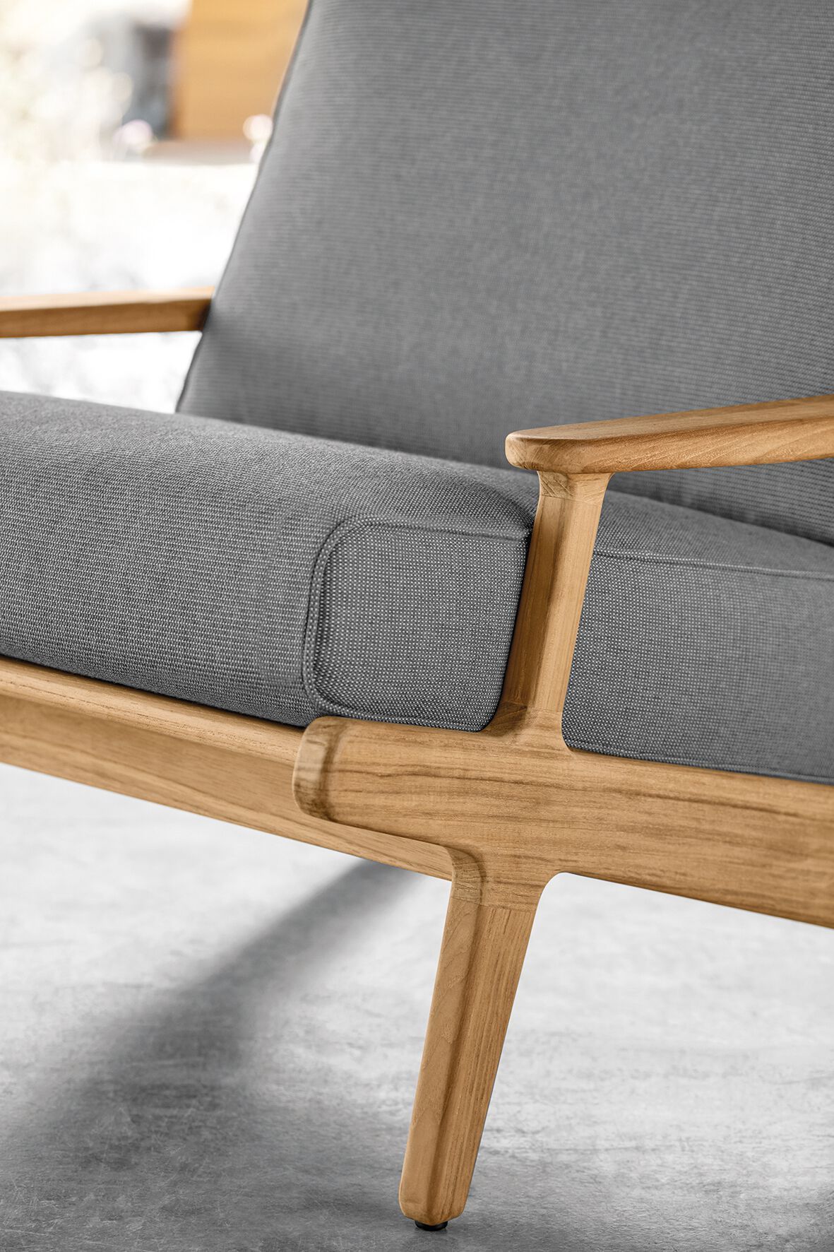 Тканевое садовое кресло с подлокотниками Gloster ARCH-00067434 - Вид №4