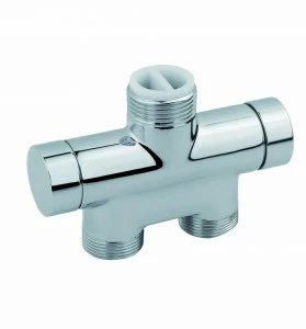 Carlo Poletti V87500HTKM Клапан одно/двухтрубный с by-pass и держателем, центральное подсоединение. Версия прямая с подключением медной или пластиковой трубы. Межосевое расстояние 40 мм. Клапан, совместимый с системой ТКМ.