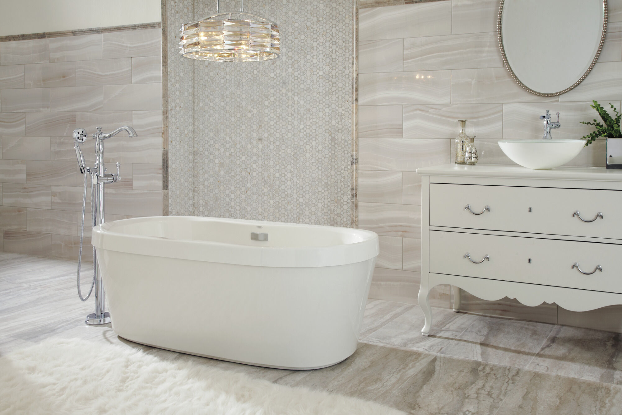 Отдельностоящая ванна 68 x 36 дюймов со встроенным сливом и переливом Delta Faucet Synergy B14416-6836-WH - Вид №8