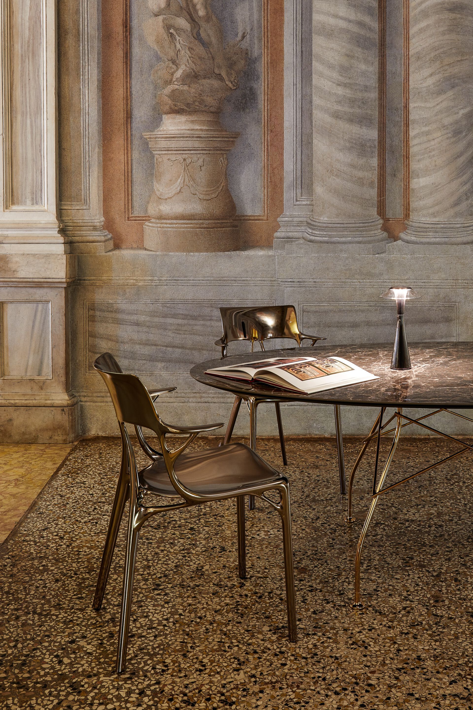 Стул из переработанного инженерного пластика с подлокотниками Kartell A. I ARCH-00030054 - Вид №12