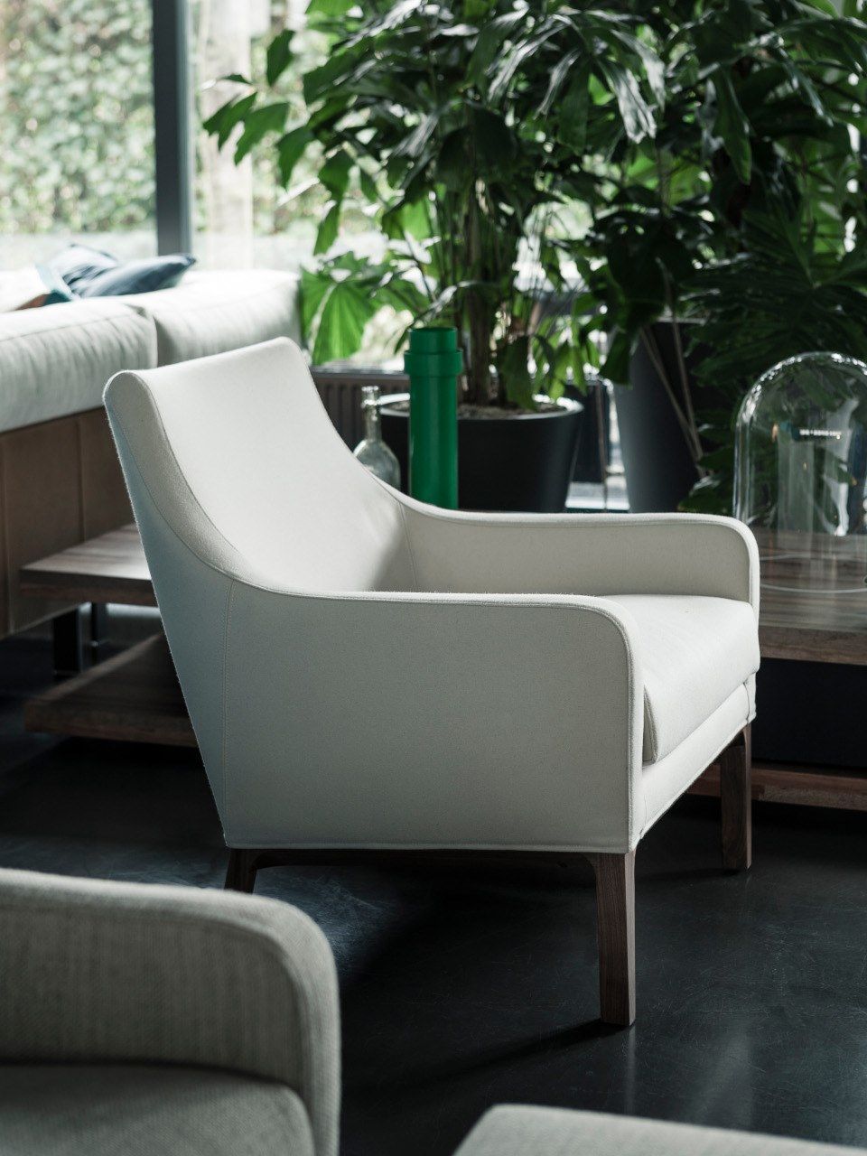 Тканевое кресло с подлокотниками Linteloo Miles ARCH-00108284 - Вид №2