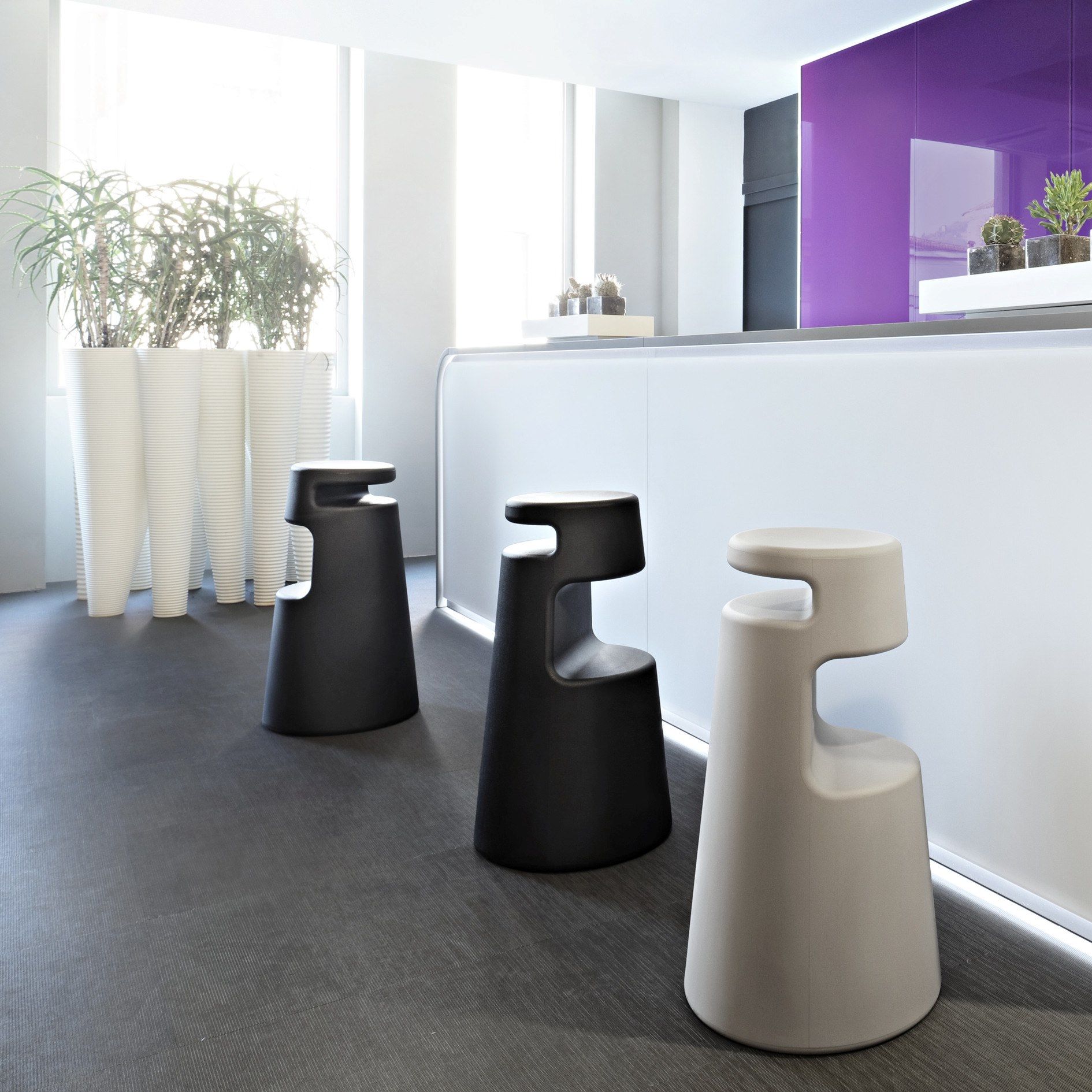 Табурет из полиэтилена ALMA DESIGN 2525 ARCH-00017226 - Вид №2