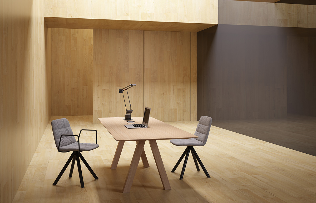 007471 Стол Viccarbe Trestle