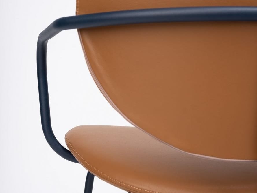 Стальной стул с подлокотниками с кожаной подушкой ONDARRETA Hari ARCH-00068480 - Вид №6