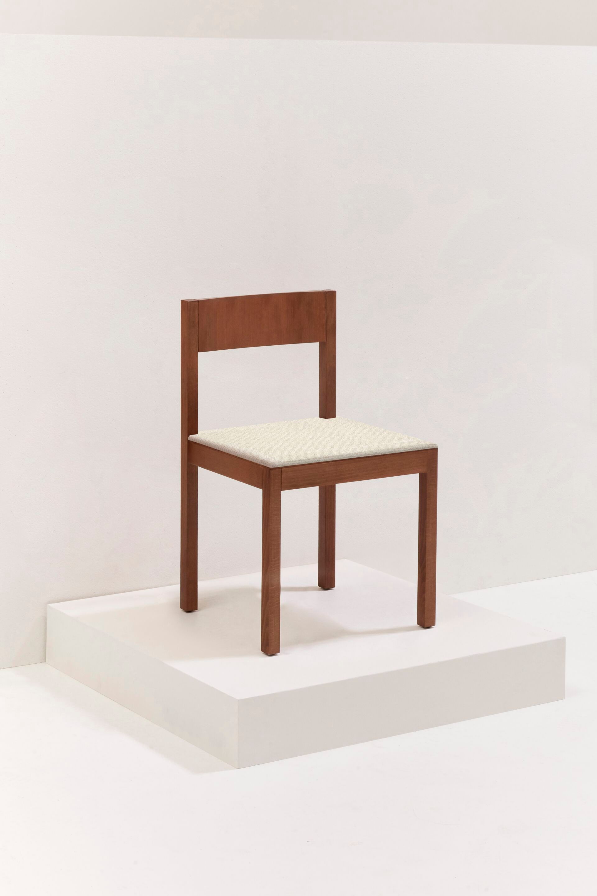 Стул из бука с мягким сиденьем Billiani Archetype-A ARCH-00095219 - Вид №1