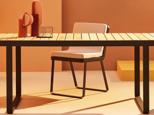 Садовый стул из нержавеющей стали и дерева