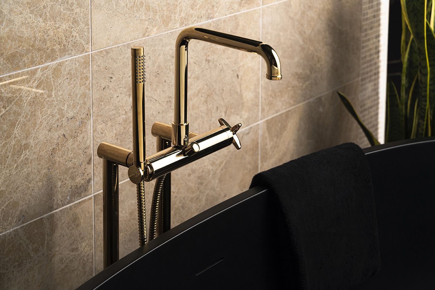 Однорычажный смеситель для ванны с переключателем Park Avenue Cross ARCH-00100513 - Вид №1