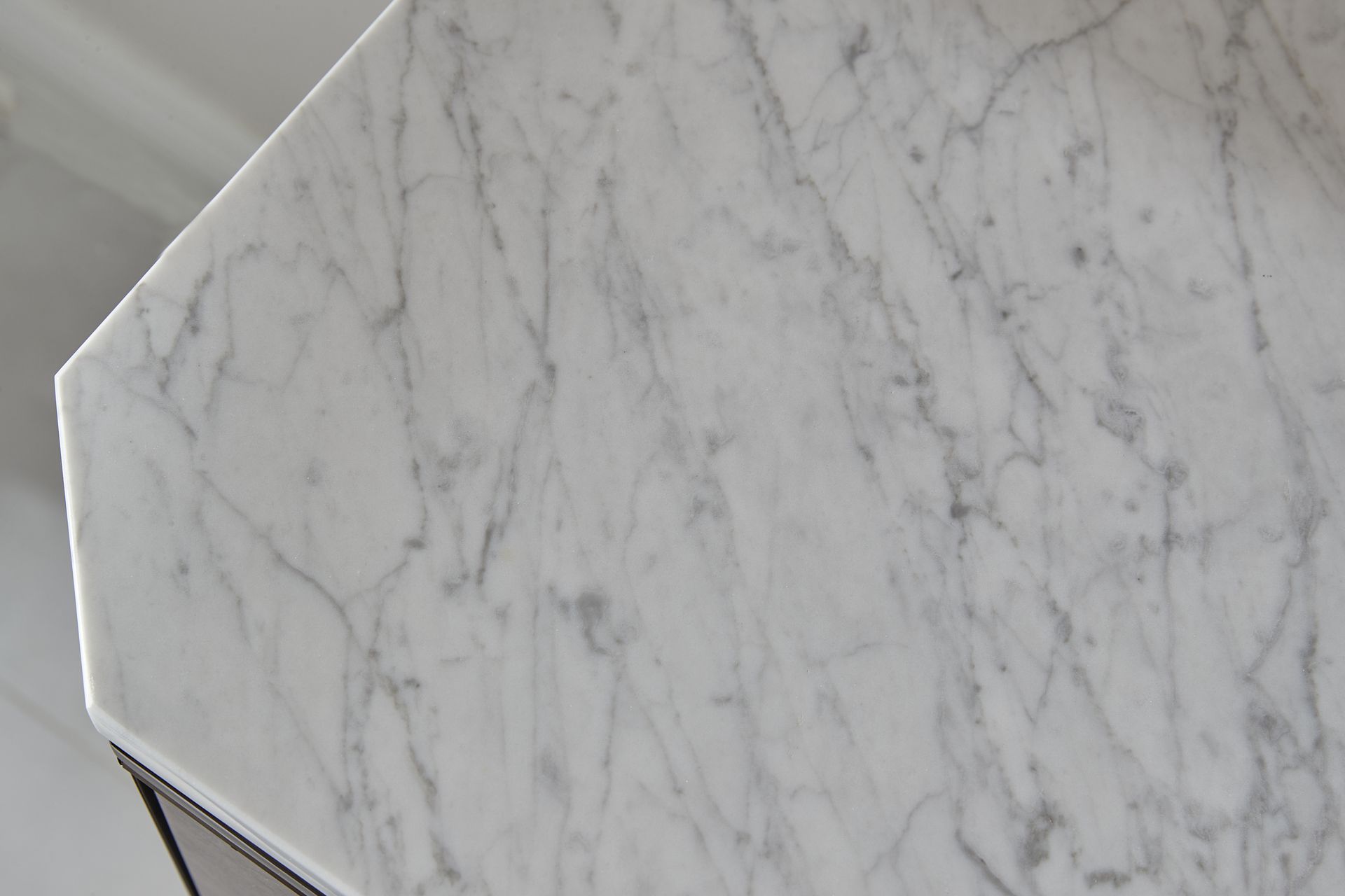 Деревянный шкаф с распашными дверями и мраморной столешницей Hurtado Evolution ARCH-00054434 - Вид №4