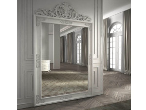 Прямоугольное деревянное напольное зеркало с рамкой