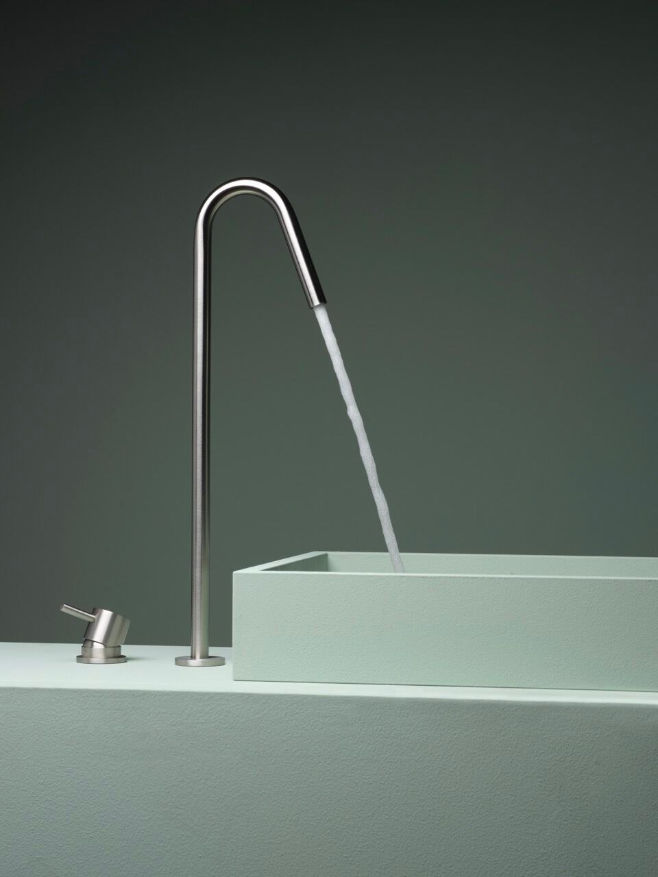 Дозирующий носик из нержавеющей стали для столешницы для умывальника BEAMTECH Level ARCH-00012478 - Вид №1